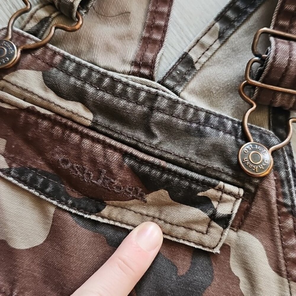 OshKosh Camo Overalls 24 Months - Picture 3 of 6